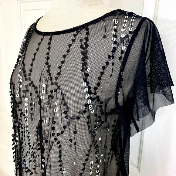 Vince Camuto Black sequin top, New mesh sequin fringe flutter sleeve top - Picture 8 of 8